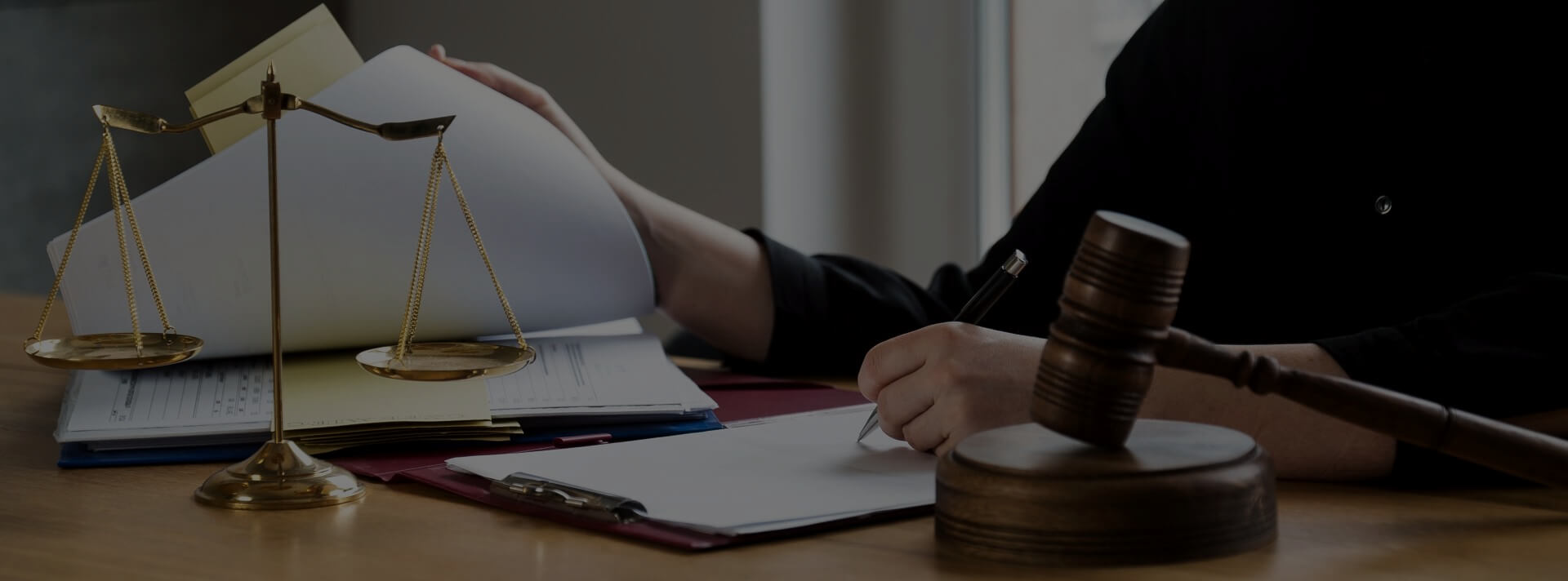 Legal Advisor in Dubai – Your Complete Guide to Legal Services